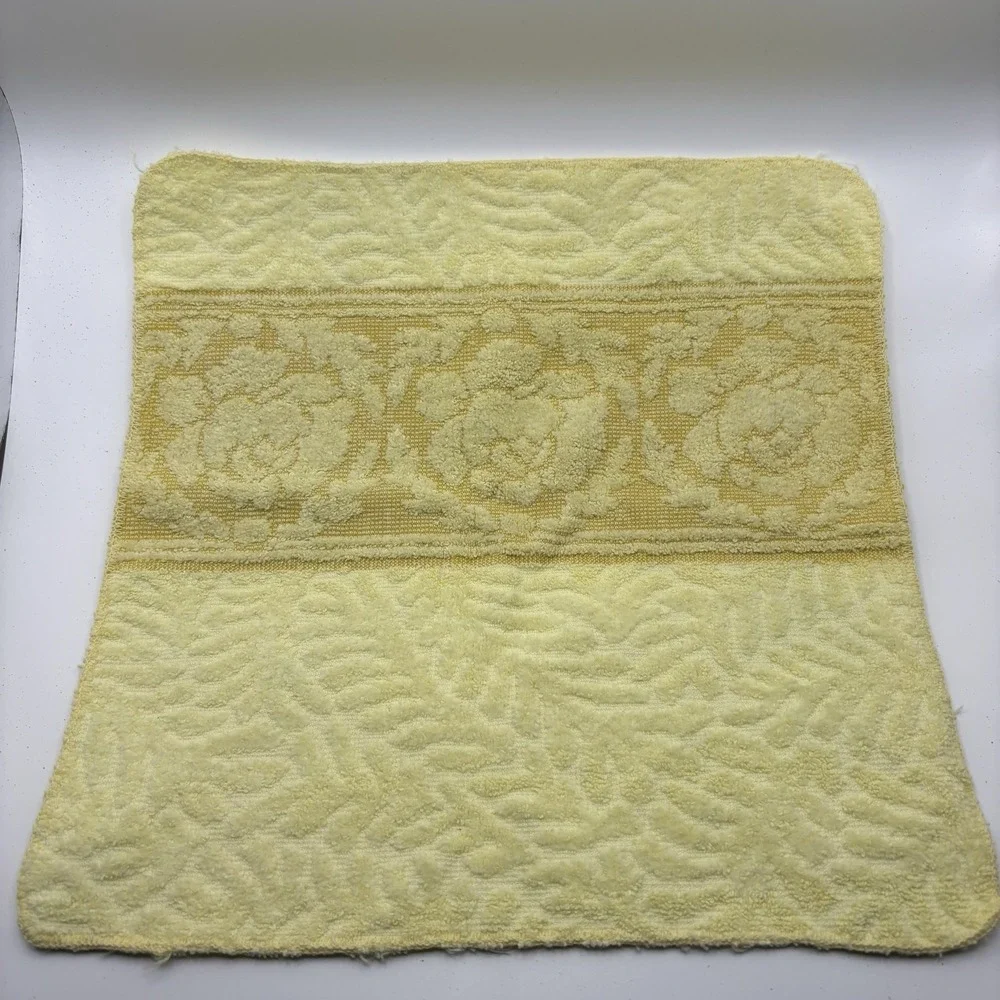 Vintage Cannon Wash Cloths Lot of 3- Royal Family, Monticello, Pink Yellow Blue